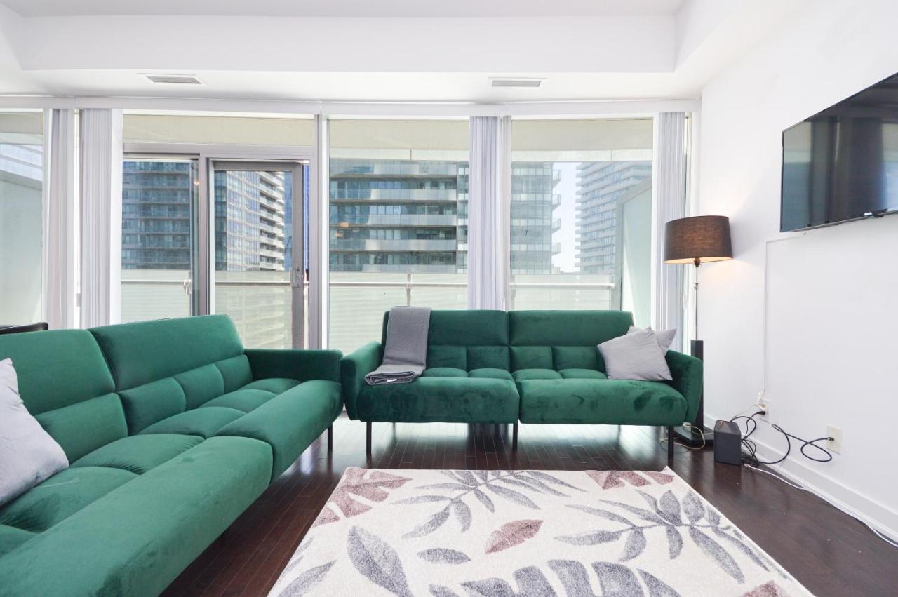 Downtown Toronto Condo Near Cn Tower, Mtcc, Rogers Center , Union Station Exterior photo