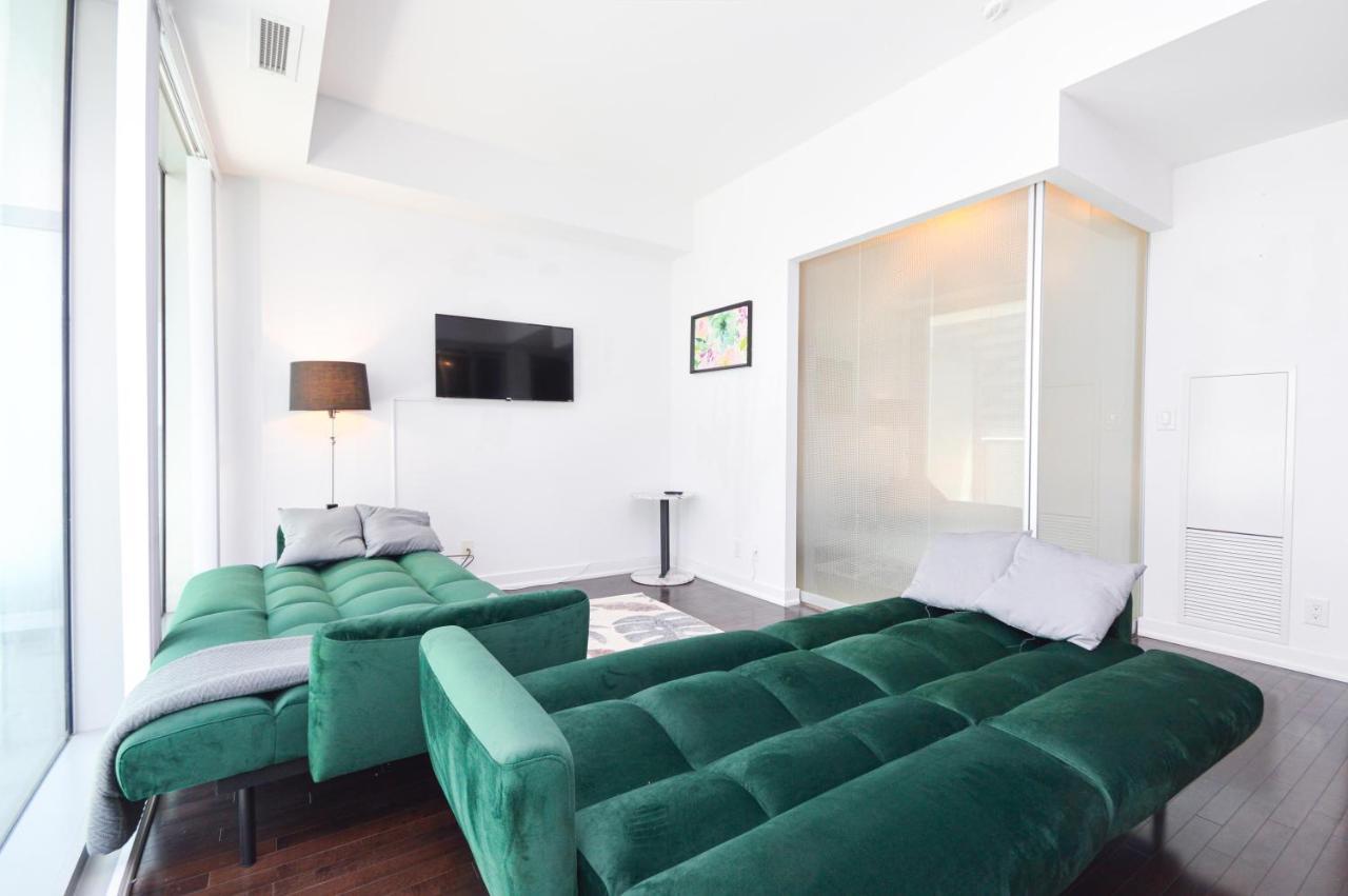 Downtown Toronto Condo Near Cn Tower, Mtcc, Rogers Center , Union Station Exterior photo