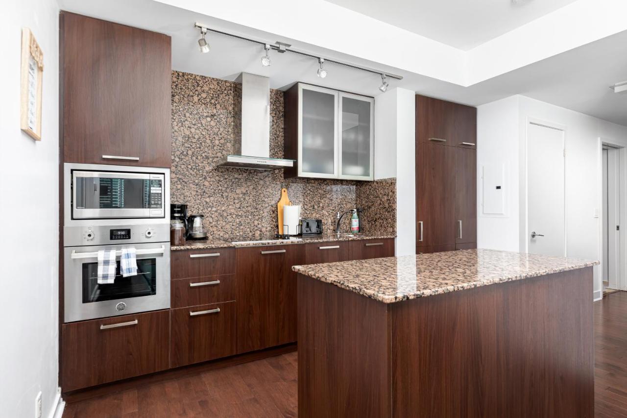 Downtown Toronto Condo Near Cn Tower, Mtcc, Rogers Center , Union Station Exterior photo