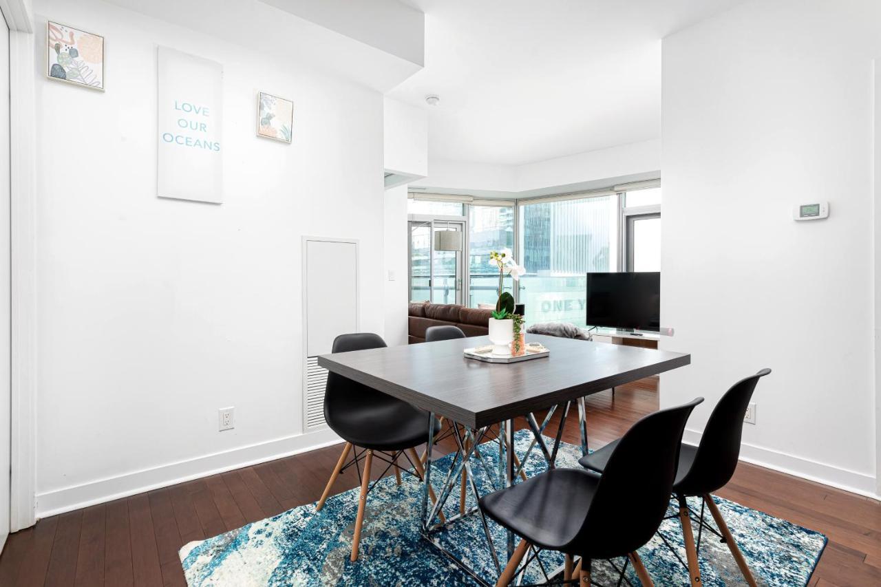 Downtown Toronto Condo Near Cn Tower, Mtcc, Rogers Center , Union Station Exterior photo