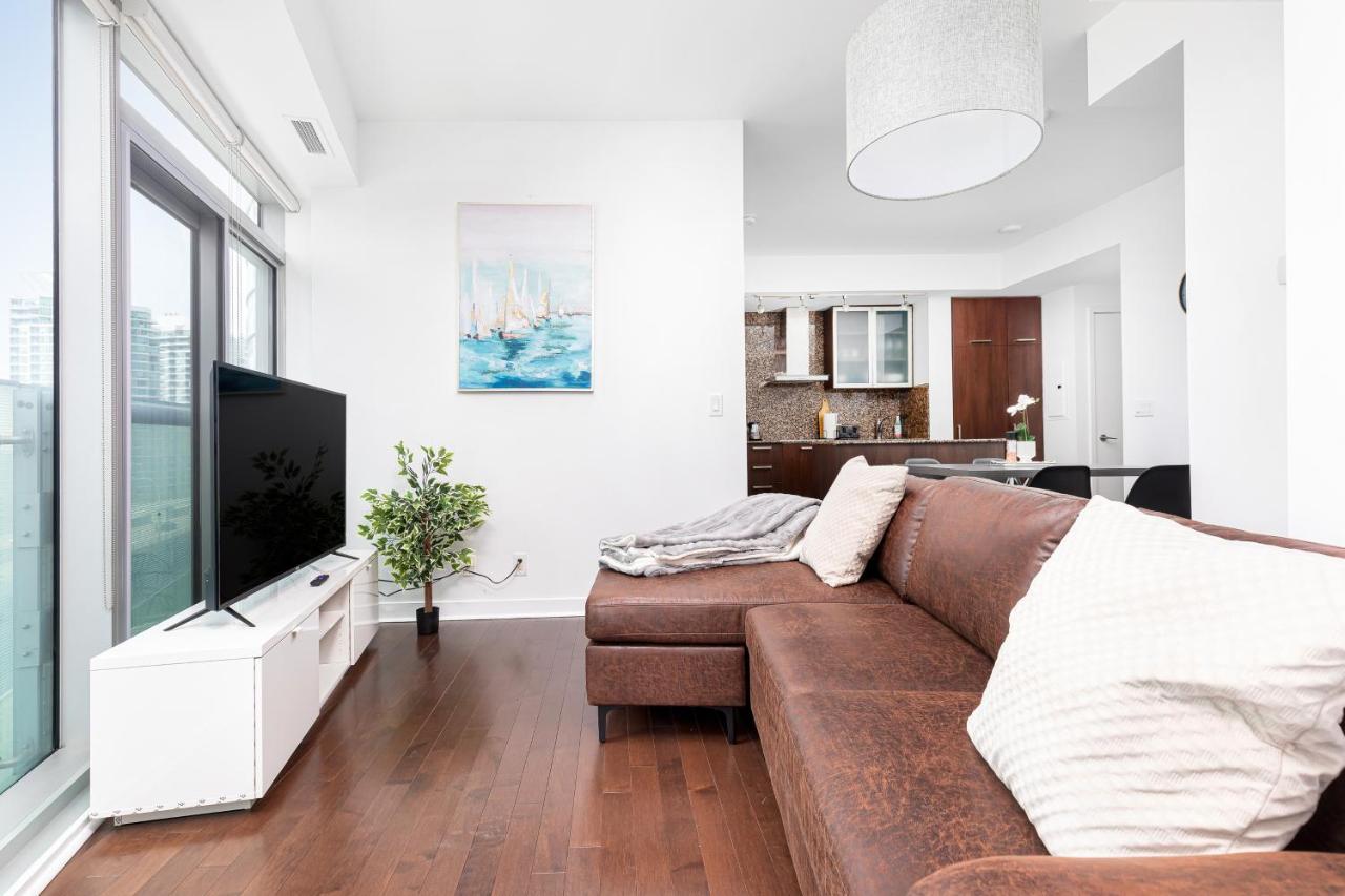 Downtown Toronto Condo Near Cn Tower, Mtcc, Rogers Center , Union Station Exterior photo